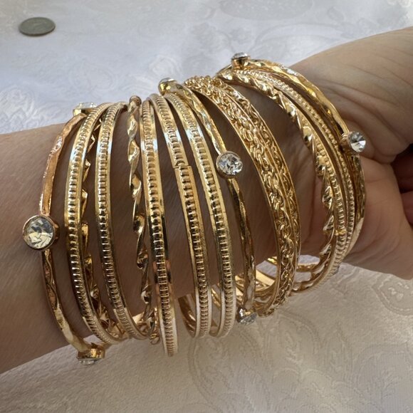 Neiman Marcus Cara NY New York Bead Gold Tone Metal Bangle Bracelets 15 Set NEW - Picture 1 of 16
